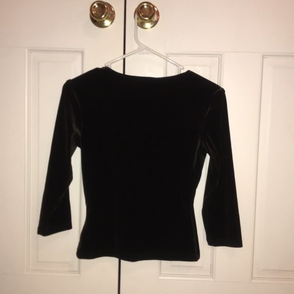 Children's Wraparound Top with snap closing - Picture 2 of 5